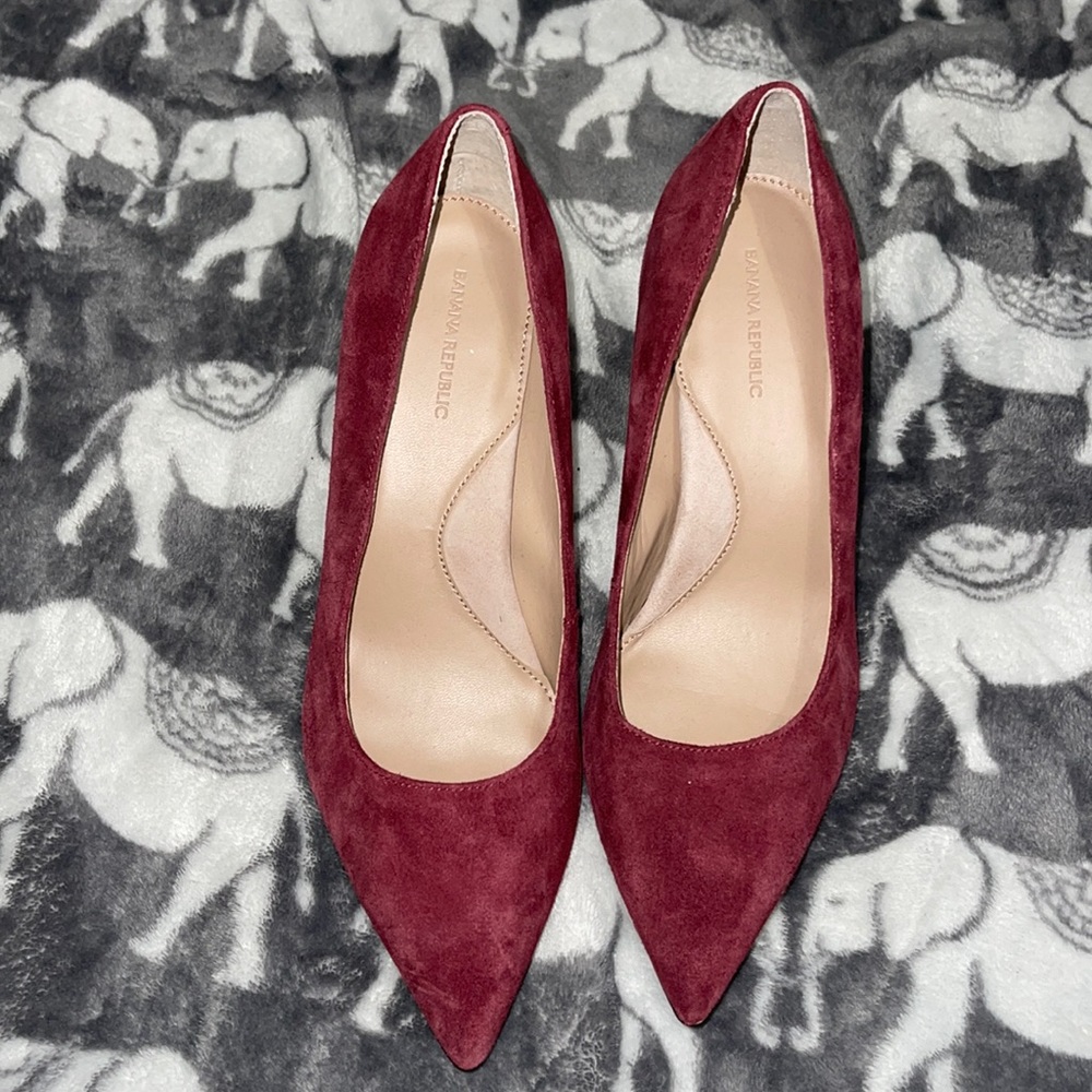 Banana Republic Burgundy Suede Madison heel